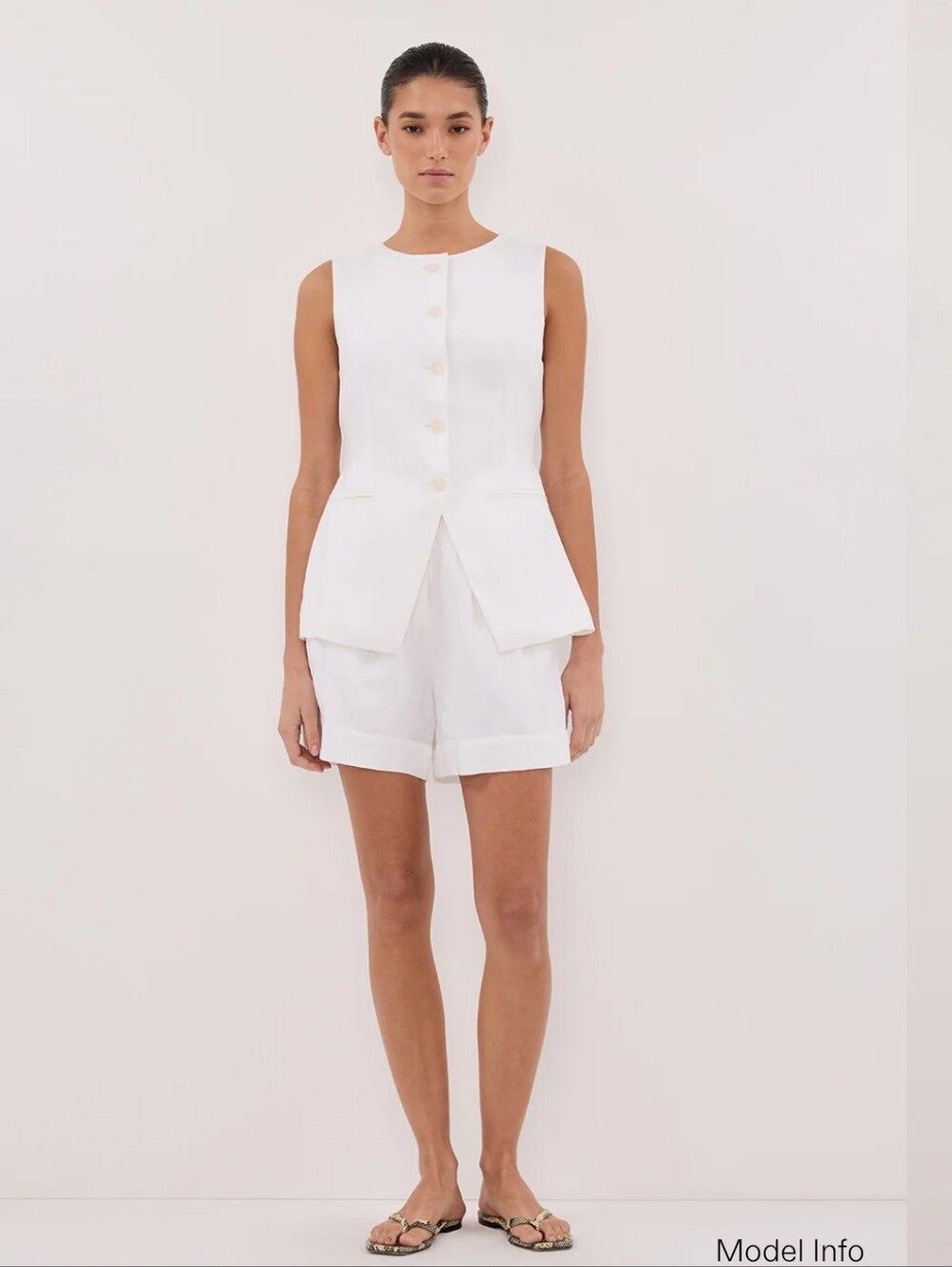 DISSH White Button-Front Linen Vest Top
